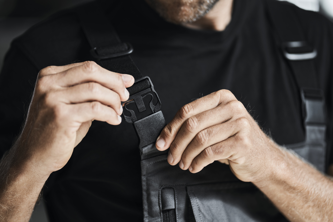 KÜBLER REFORCE Latzhose – Stretch Arbeitshose nachhaltig & ergonomisch – Bild 11